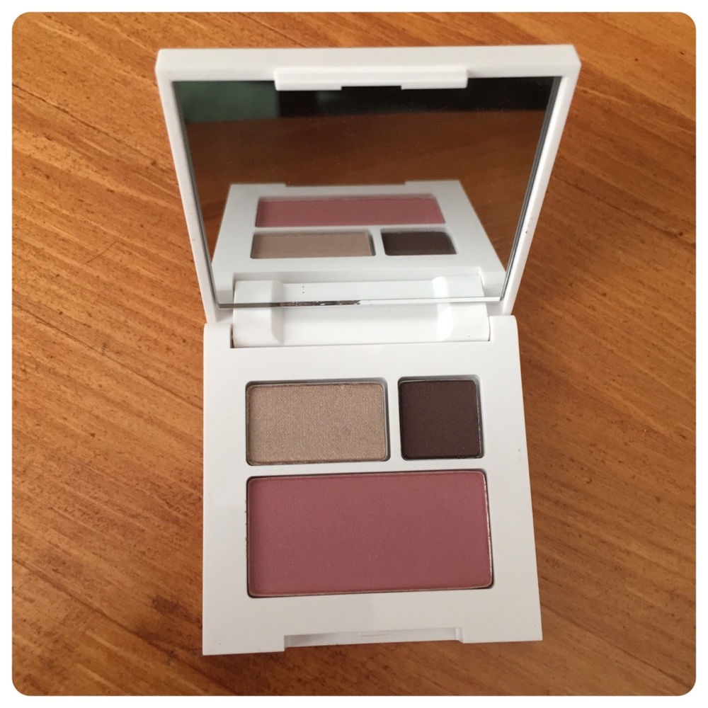 5 for $15! Cinique blush/eyeshadow combo